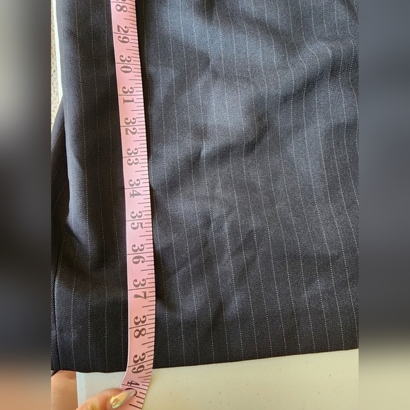 Kasper Women's Sleeve Black Pin Striped Dress Size 8. - Picture 8 of 8